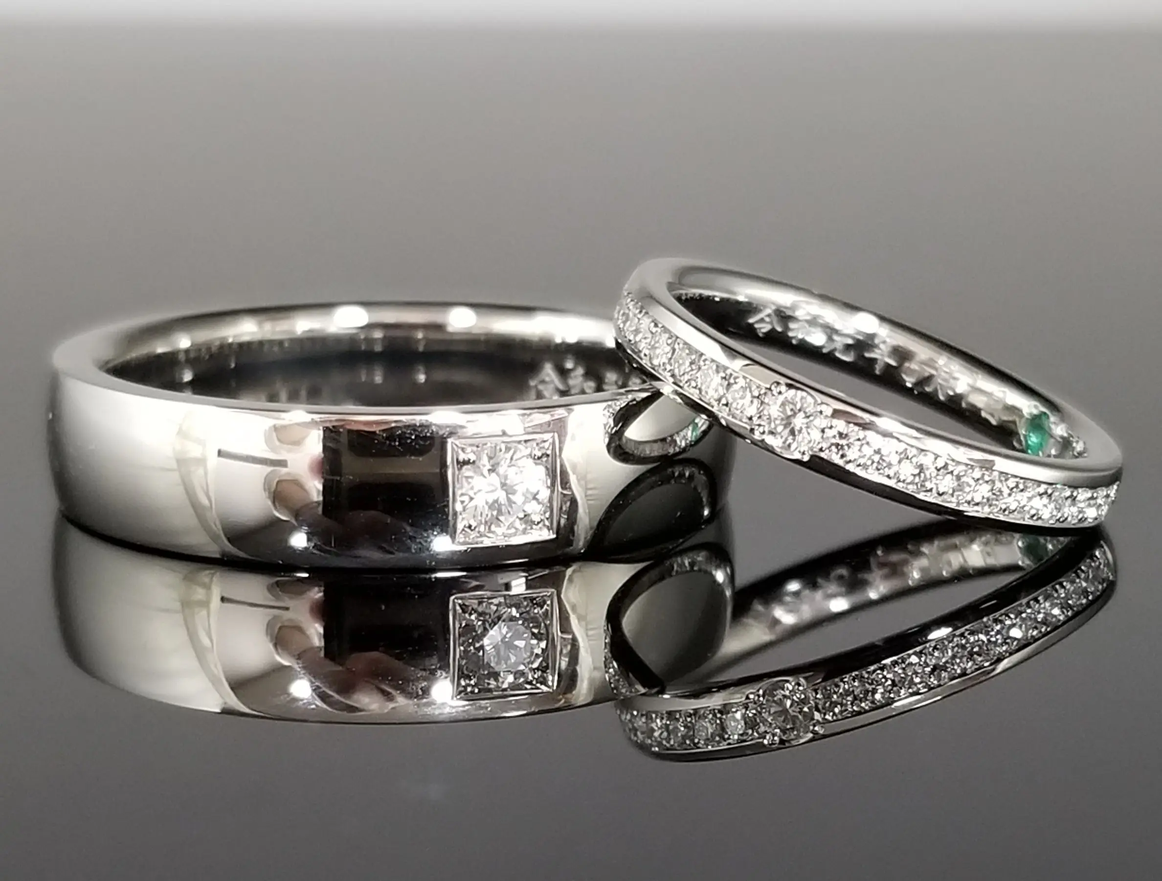 レール留めハーフエタニティ×中心1石ダイヤモンド | 結婚・婚約指輪のオーダーメイドは鍛造指輪＜TANZO＞