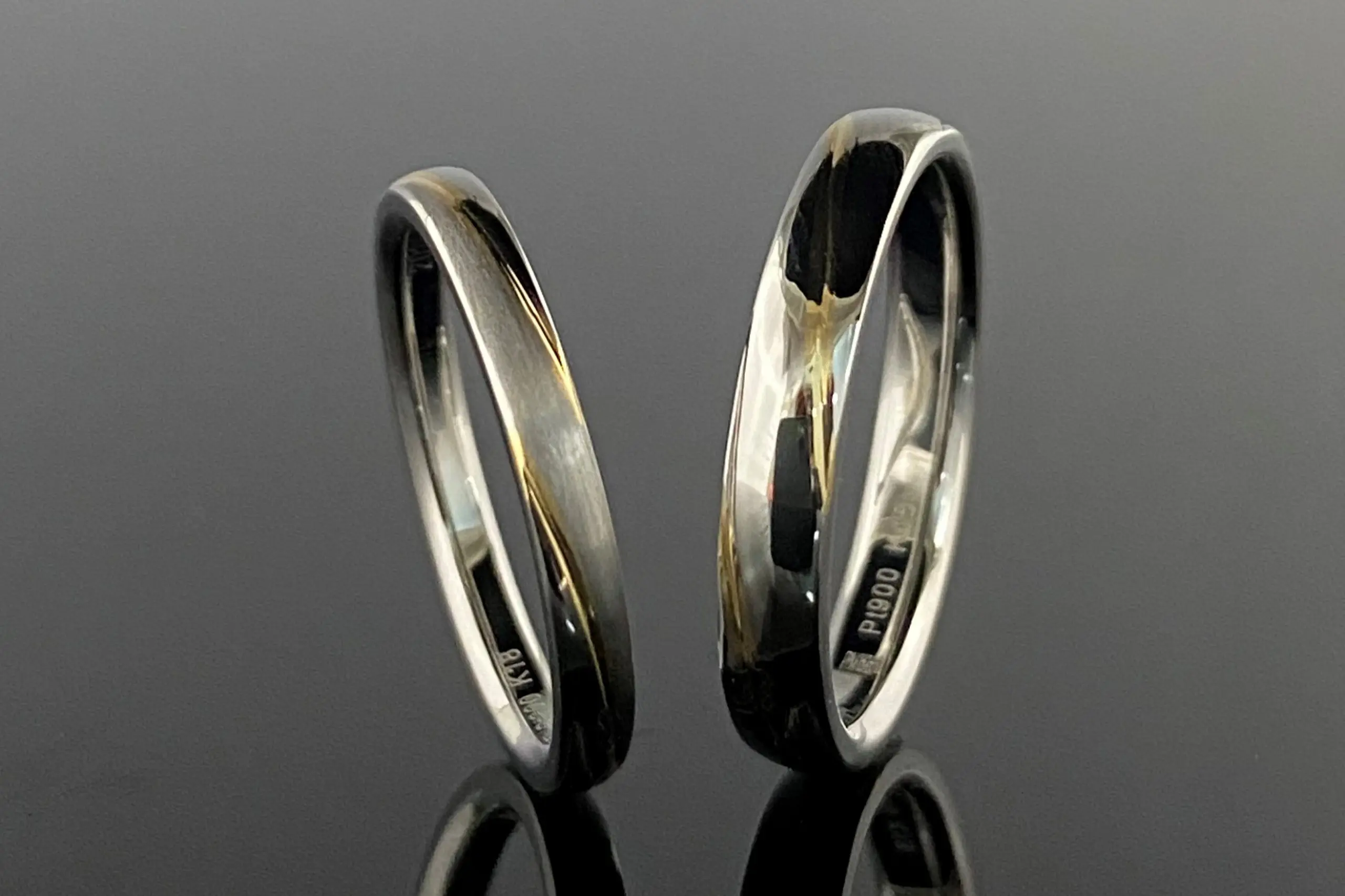 プラチナとゴールドの2色使いでスタイリッシュな指輪に | 結婚・婚約 