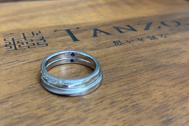 えぐり加工が美しいご結婚指輪のサムネイル