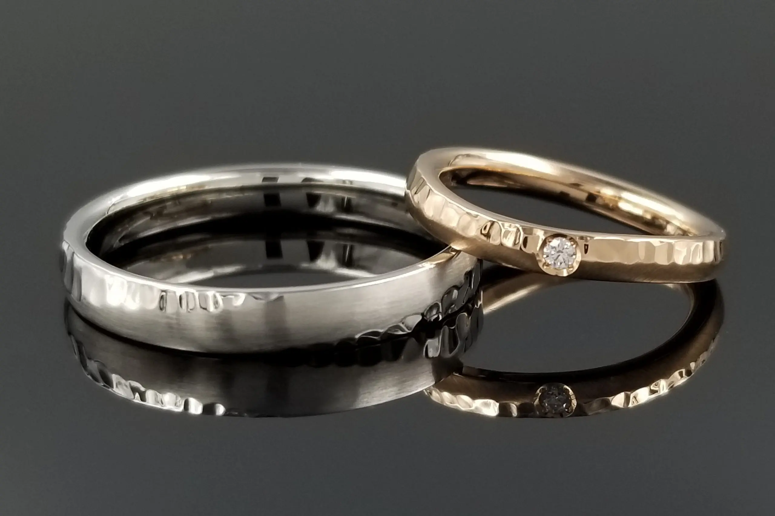 つやとマットの組み合わせでこなれた雰囲気に | 結婚・婚約指輪のオーダーメイドは鍛造指輪＜TANZO＞